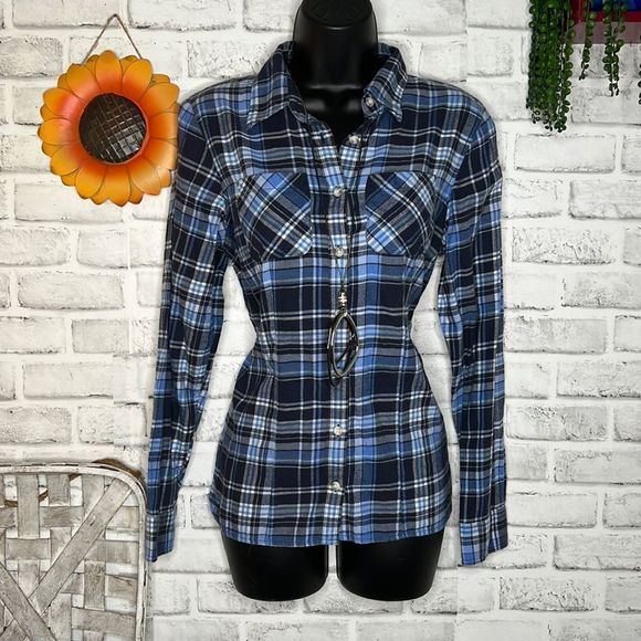 L.L. Bean Blue Plaid Flannel Button Down Shirt Top Loose Fit Size XS Vintage - Picture 2 of 6